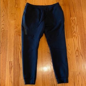 Nike Tech XXL sweats